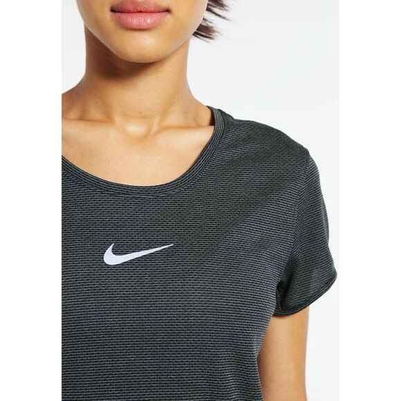 ✨Nike AeroReact Running Top✨ - Picture 8 of 11